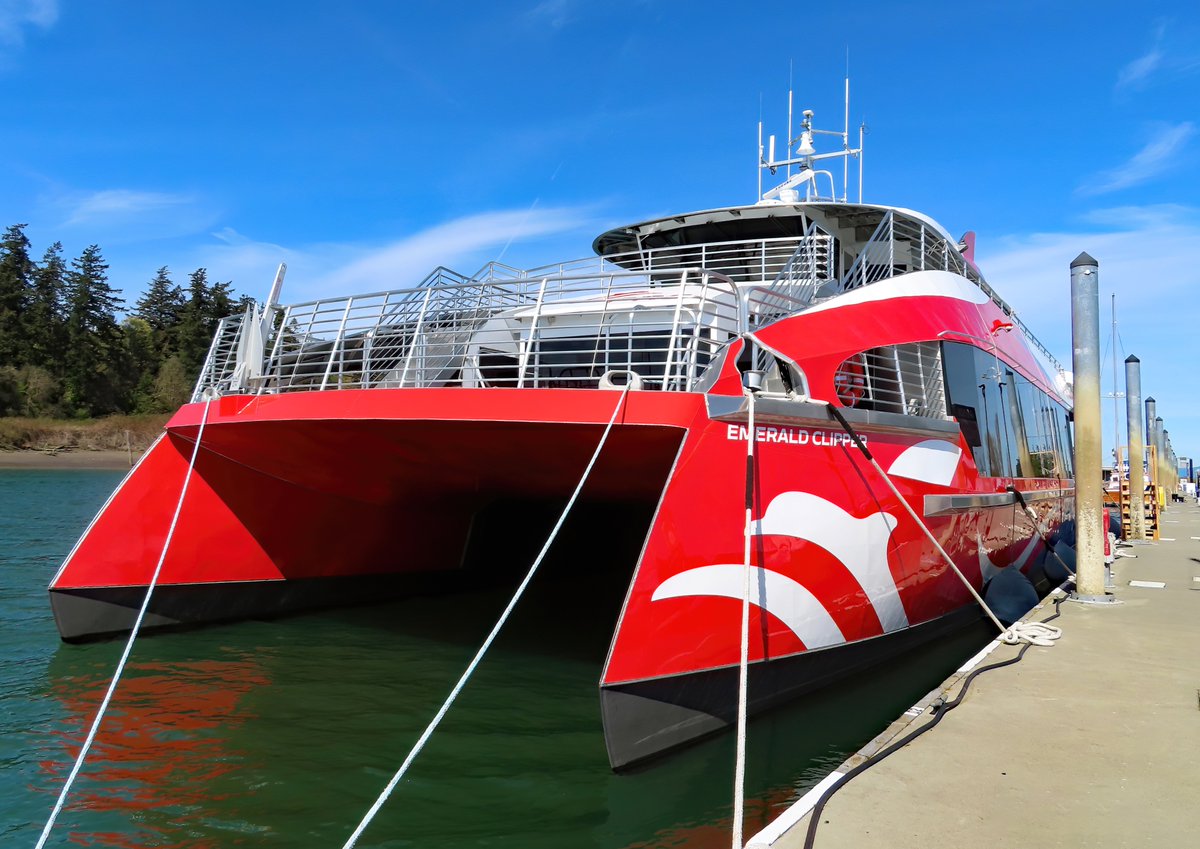 DebGarland1's tweet image. Seattle's new "whale &amp;amp; wildlife watching" boat built and launched by Maverick Marine in LaConner, WA for whale-watching in the San Juan Islands.
#Seattle, #whales, #SanJuanIslands, #debgarland.com