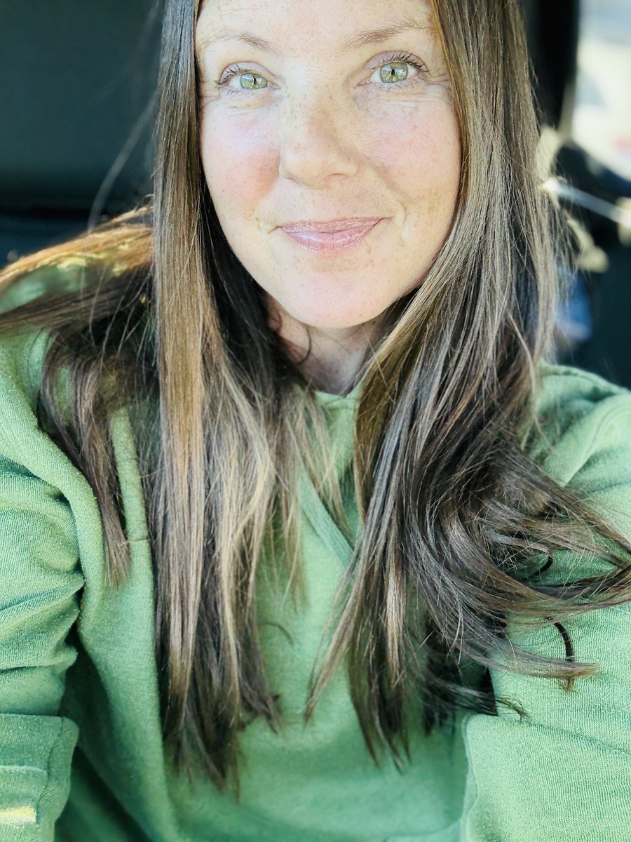 Funneena tweet media