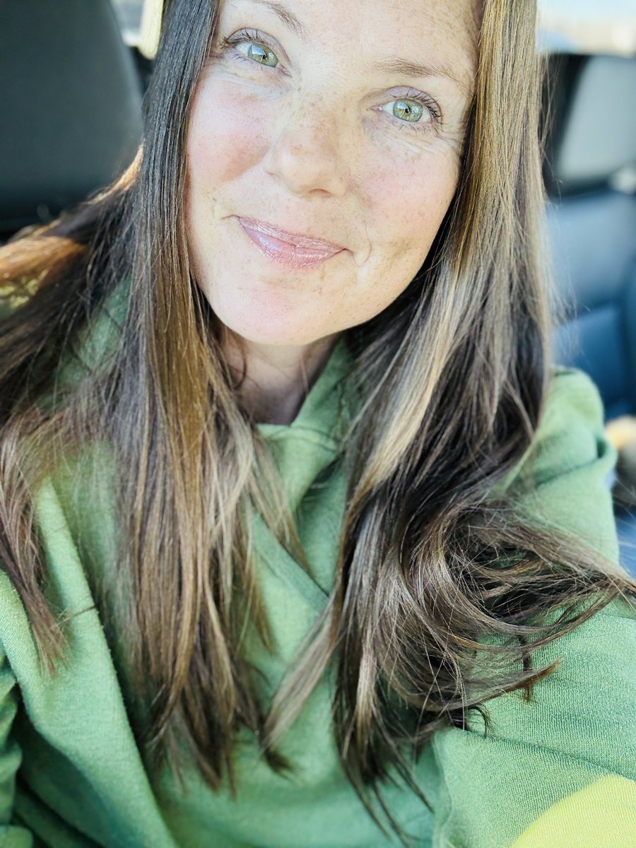 Funneena tweet media