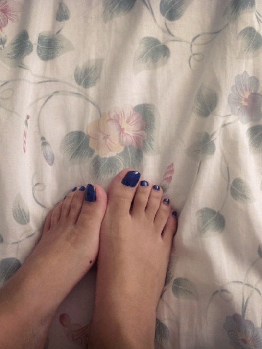 Nomiresmispies's tweet photo. Regalo mini #feet #pies https://t.co/o8qYwRALYZ
