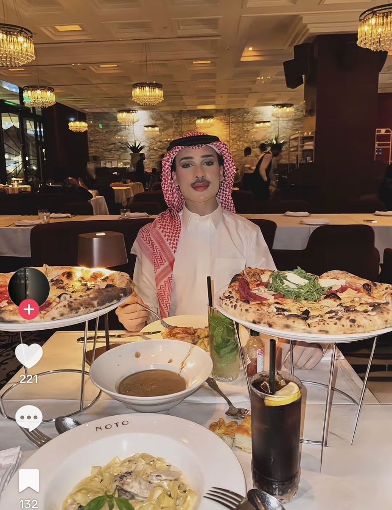 313p0's tweet photo. @AboSaad984954 @alshayakhliu1 واضح ماعندك ذكاء اسطناعي https://t.co/92KI2rMDEe