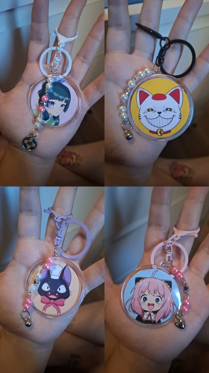 b1m0w_ch4n's tweet photo. Atualização mensal nesse app pra falar que finalmente o projeto de começar os preparos para participar de artist alley finalmente saíram do papel, e estou fazendo coisinhas 🤌
A Talitha de 17 anos que começou com esse sonho, está se sentindo realizada 🫶 https://t.co/cmNCbFaNoa