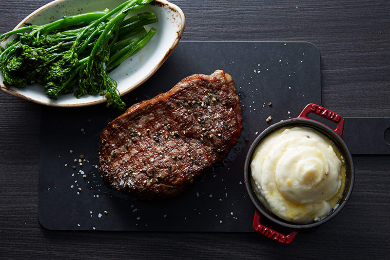 🥩 At Tuscan Grille, every dish is a celebration of Italian‑inspired cuisine, from perfectly cooked steaks to rich, comforting specialties made to be savored. 
✉️ Contact me today to book your Celebrity Cruises getaway.