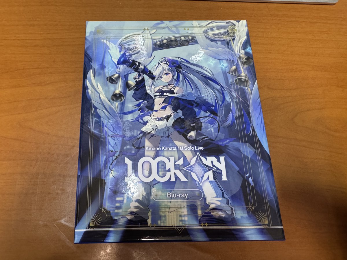 kbinani's tweet photo. LOCK ON の円盤届きました🎁 https://t.co/IPBR3su56q