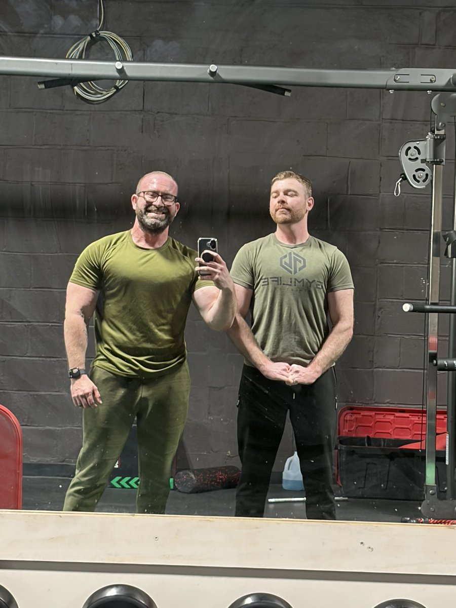 ProdigalSonMatt's tweet image. It’s my 2 year anniversary of getting rebaptized!! What better way to celebrate than crushing chest/arm day?!? #ldsx #gymlife