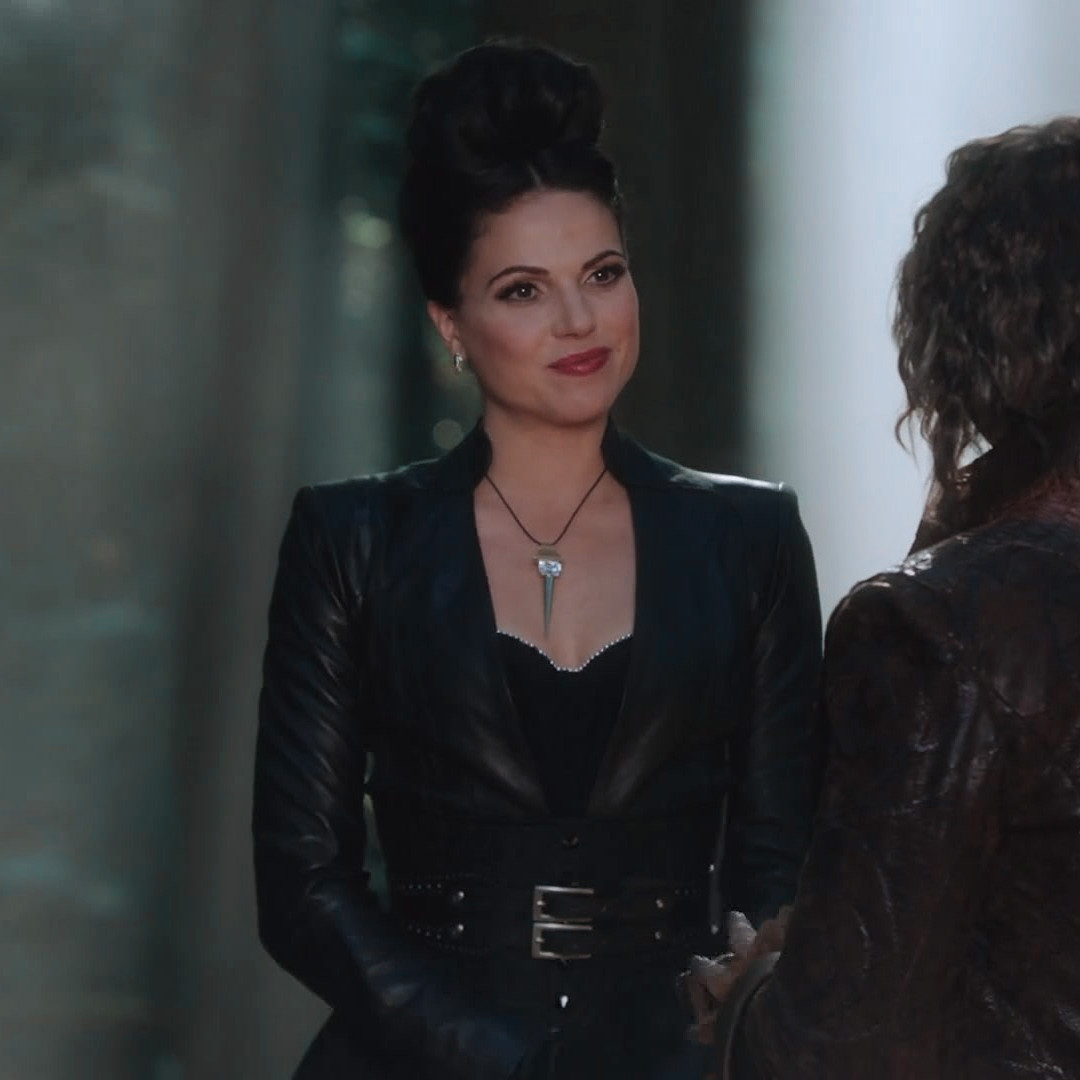 evil queen & ef regina tweet media