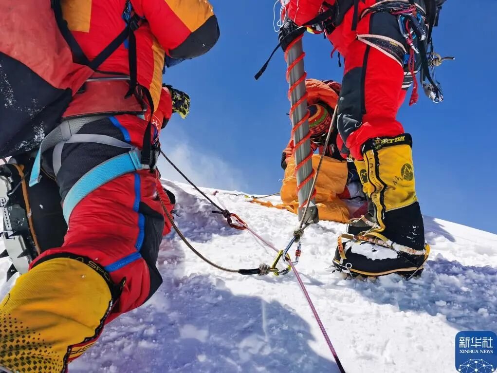 TibetNews11's tweet image. Nel film "The Climbers" si parla della scalata del Monte #Everest.