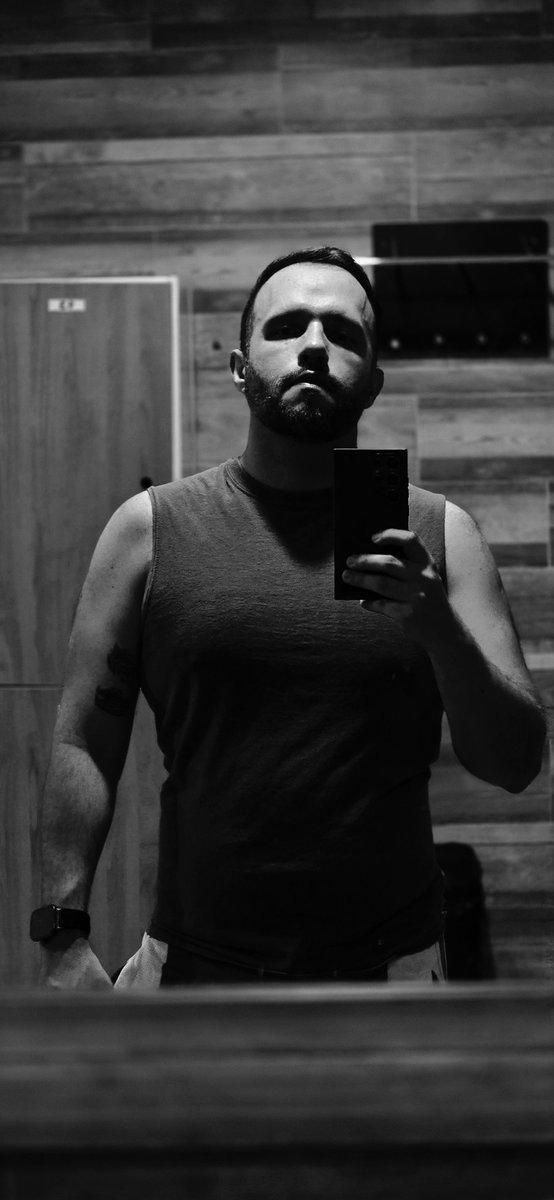 andresgavito's tweet image. Paso por paso 🤜🏻 #gym