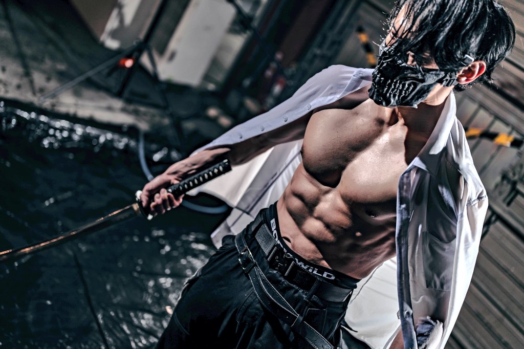 何年も先の未来、肉体をAIで加工してコスプレするのが当たり前の時代になったとして「遥か昔、この男は生身のコスプレイヤーだった」と言われる存在で居たい