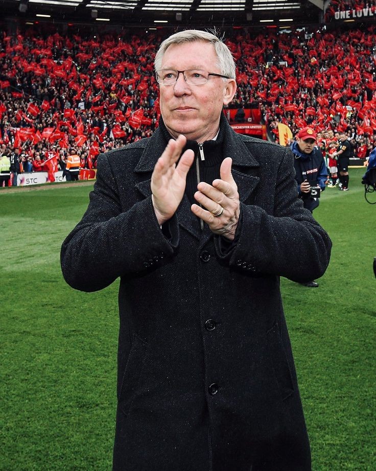 AARONATION 👽 tweet media