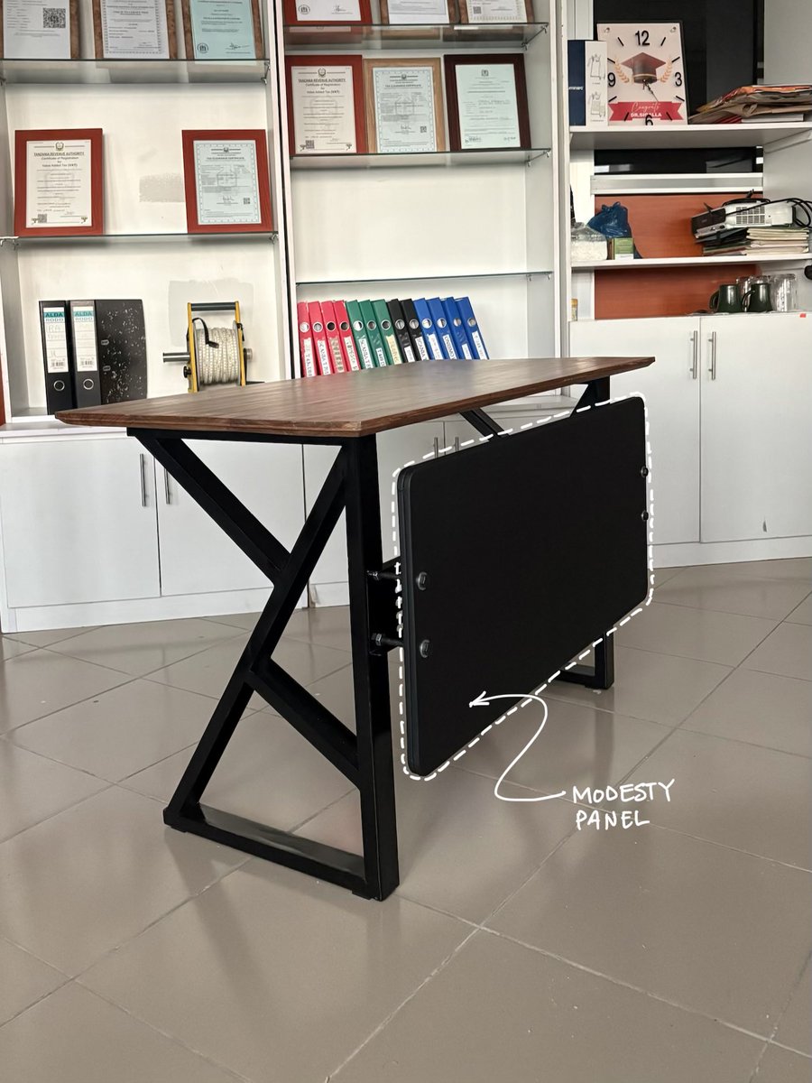 titotrythis's tweet image. Update: Designed + Installed Modesty Panels on the K-type #Desk system. 

Primary function: Blocks direct line of sight under the desk. 
Secondary function: cable concealment + clean #corporate #aesthetic.