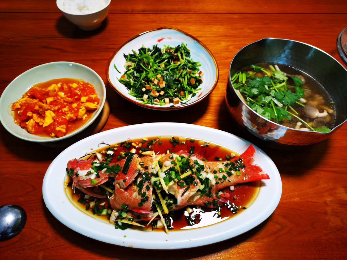 bluceqian9's tweet image. 老詹真是做菜的一把好手😆😃#ChinaNews #Chinesefood