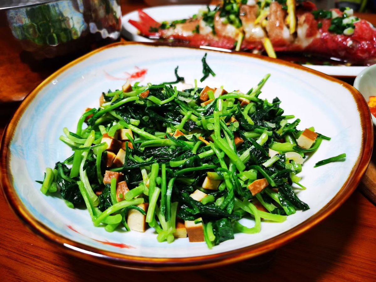 bluceqian9's tweet image. 老詹真是做菜的一把好手😆😃#ChinaNews #Chinesefood