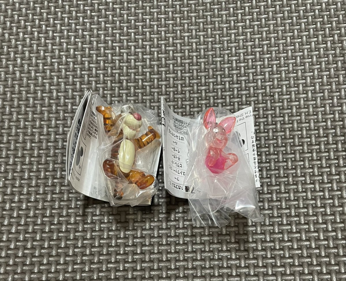 あや tweet media