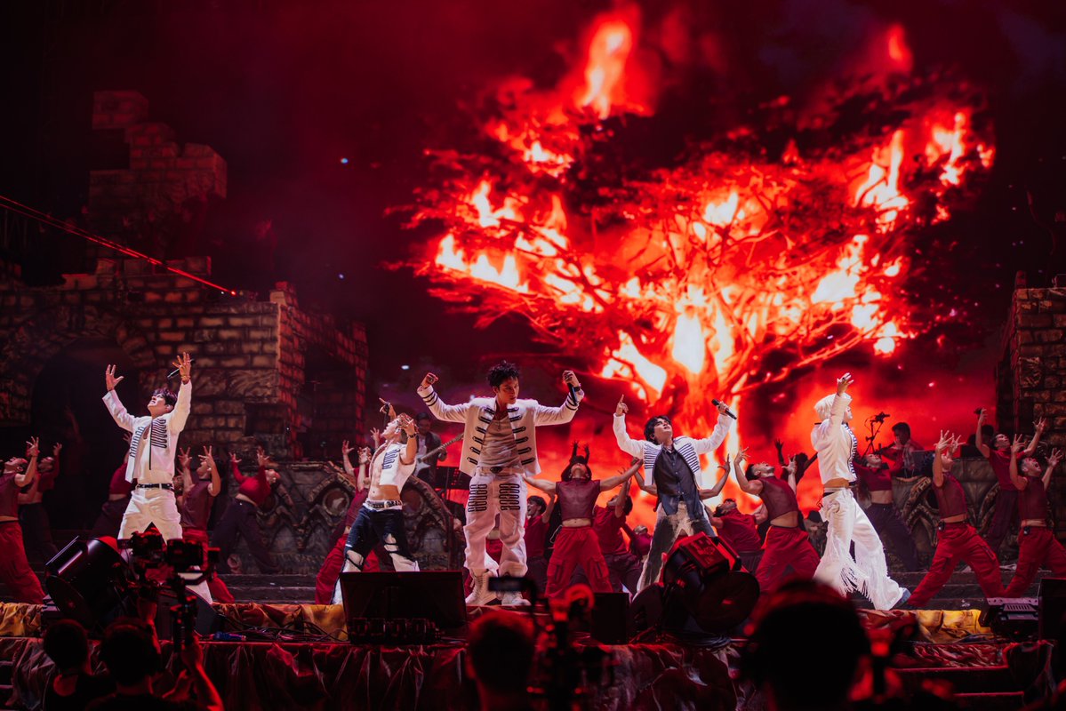 1Z ENTERTAINMENT tweet media