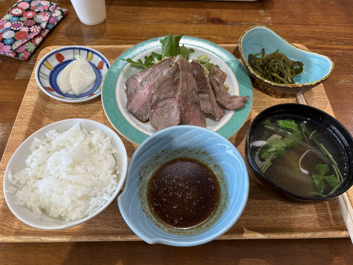 Rail_Link_1020's tweet photo. お昼ご飯は、ローストジンギスカン定食

めっっっっっっっっっちゃ美味しかった😋 https://t.co/H4DAqmwguD