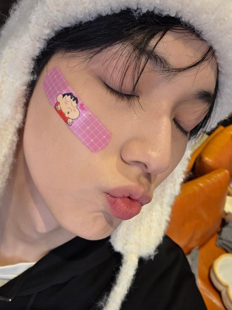 hourly soobin tweet media