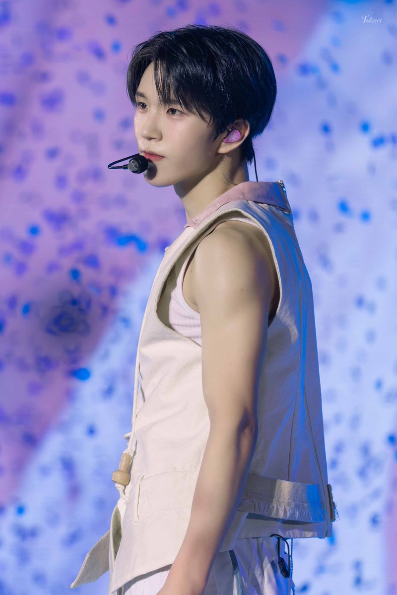 옆태 미인 김대영 tweet media