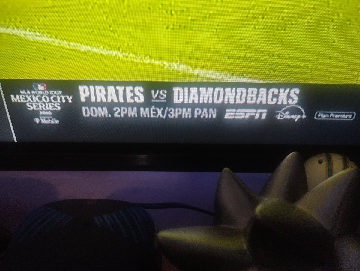 VICJSR's tweet photo. @JESanchez_ESPN Mi estimado George, ya me pusieron a temblar, ya q en su transmisión pusieron el anuncio q vendrán a jugar los Piratas en lugar de los Padres, será cierto, quiero dormir tranquilo https://t.co/YbR9W7dIp8
