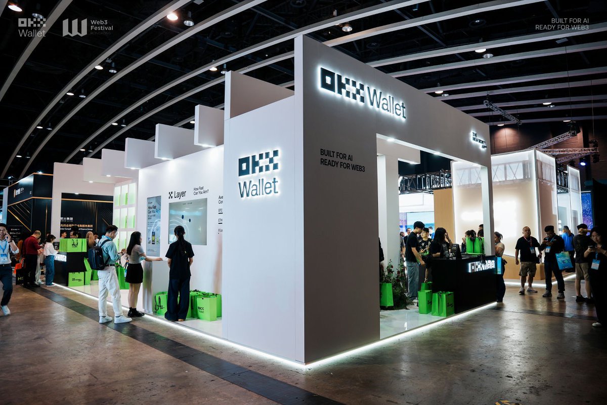 superlee tweet media