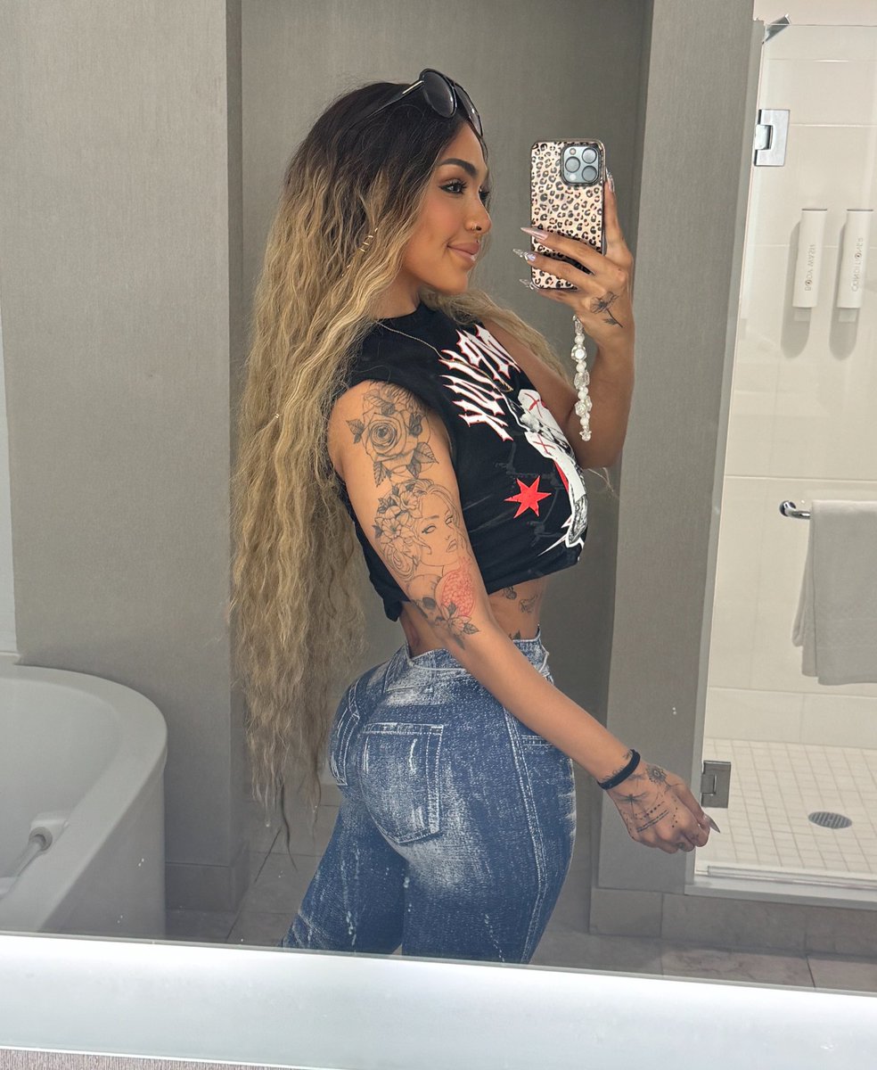 🍓 Strawbarry Bonds 11:11 💫 tweet media