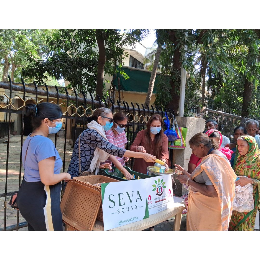 srmfoundation04's tweet image. On 18-04-2026, SRM Foundation &amp;amp; Seva Squad distributed haldi milk, fruits &amp;amp; biscuits to those in need 💛
Small acts. Big impact.
#SRMFoundation #SevaSquad #GiveBack #Kindness #FoodDrive #SocialImpact #HumanityFirst