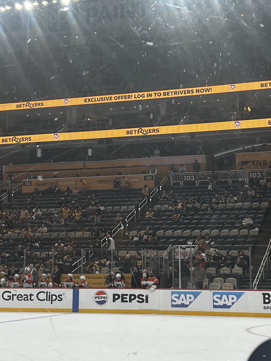 🈁 x - 7187 ✴️ tweet media