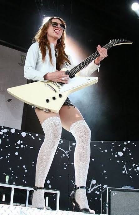 QRP - Quarter Rock Press tweet media