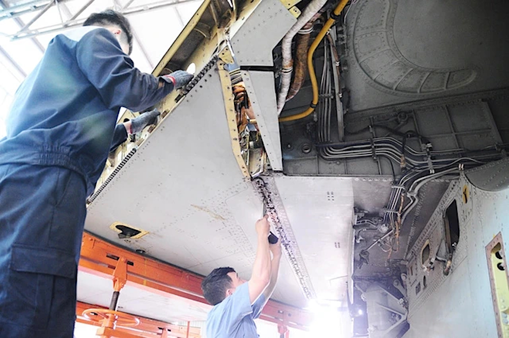 Carlosa_DaNang's tweet image. #Vietnam’s Factory A32 in Da Nang achieves breakthroughs in fighter jet overhaul &amp;amp; maintenance capability

Factory A32 boosts self-reliance in fighter jet maintenance, expands its capacity to produce spare parts for fighter jet repair and maintenance, reducing dependence on