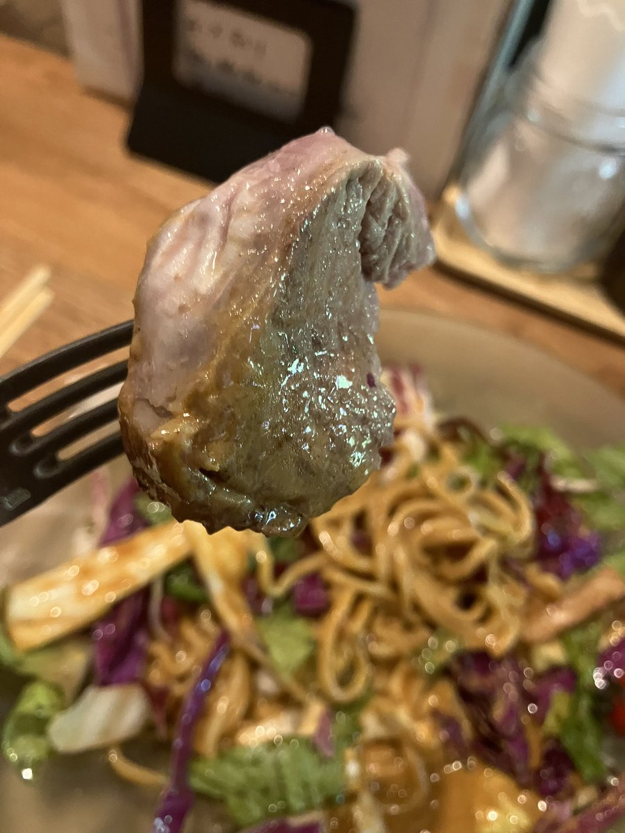 エルミート tweet media