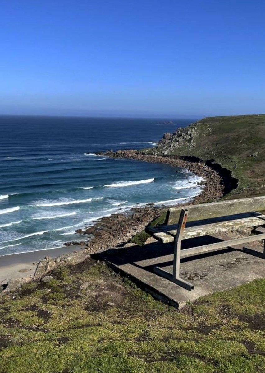 CornwallK8's tweet image. Good morning, Beautiful Humans!🤩 Happy Tuesday!😊 It's looking like it's set to be another glorious day!☀️ Grab your sunglasses 😎 Put on those smiles 😄 and have yourselves a fab one, folks! 😘
#TuesdayVibes