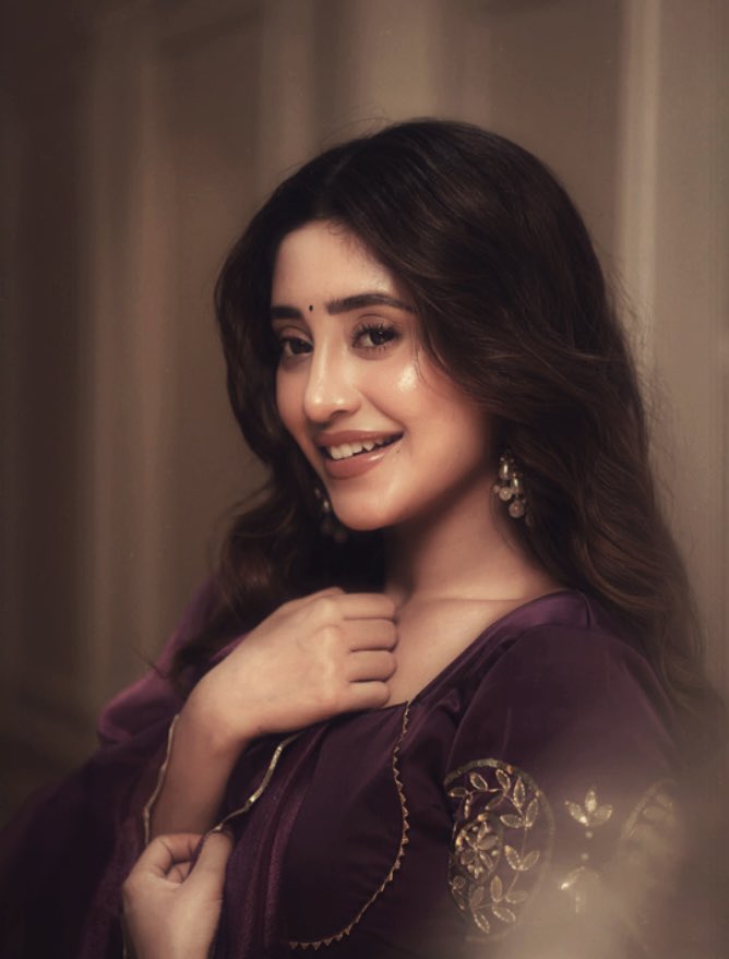 𝜗𝜚 tweet media