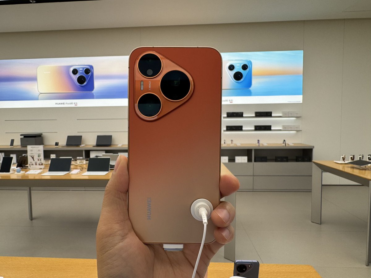 PhoneBrother tweet media