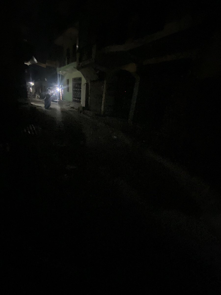 harryhaarsh's tweet image. No street lights. Dark roads. Safety at risk.

Surajpur (near City Public School) is still facing this issue even after updates.

How long will residents wait?
Kindly take urgent action.

@MyGov_UP @UPGovt @dmgbnagar @noidapolice 
#NoidaIssues #PublicSafety #UPGovt