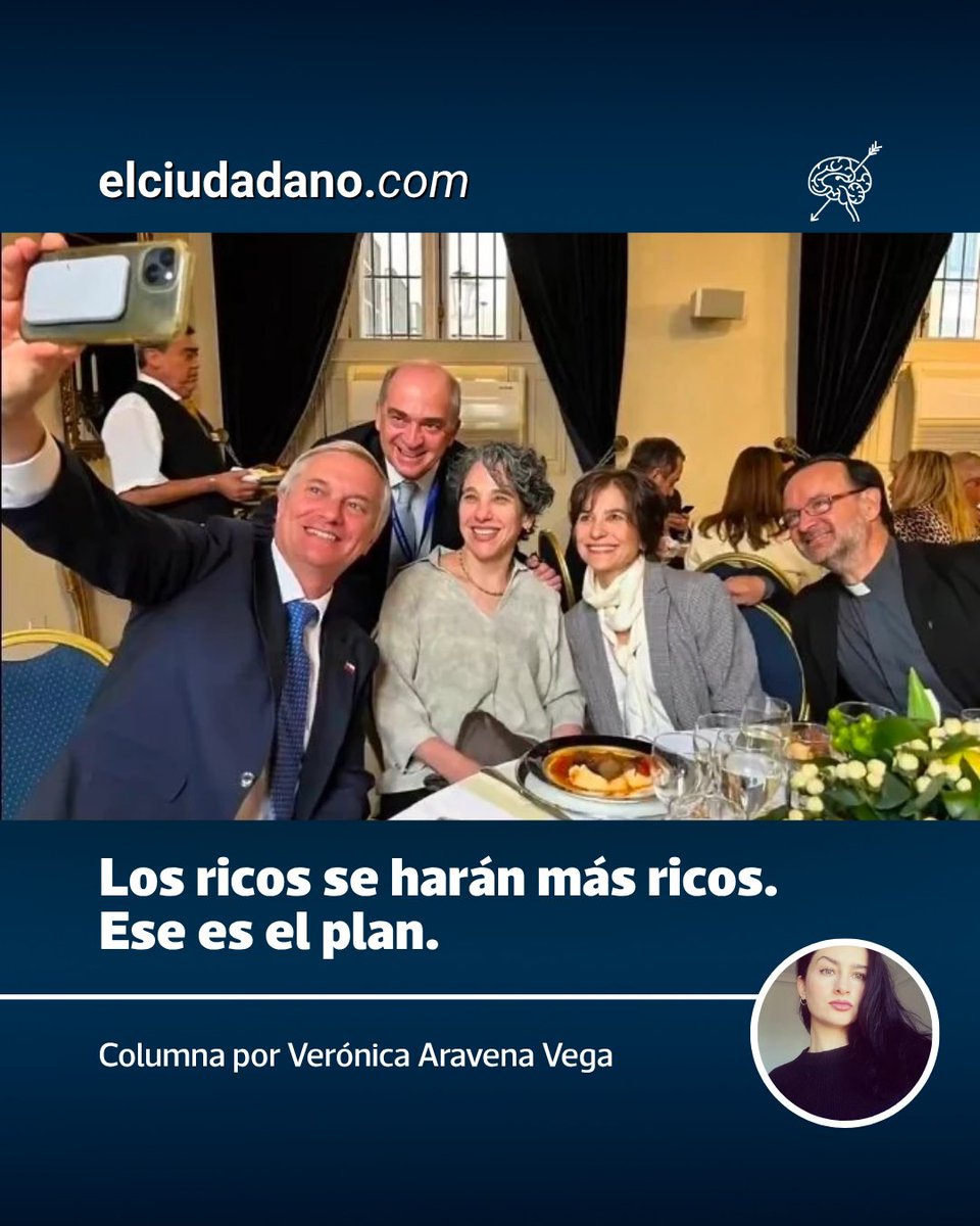 R0drig0ROJO's tweet image. 📢 El Monarca Dictador @PresidenteKast @joseantoniokast quiere tener a #PuebloDeaPie como Esclavos, igual como @JMilei los tiene en Argentina,como @realDonaldTrump @POTUS los tiene en Estados Unidos, @ChilePdg si se venden a Kast las proximas Elecciones No Existiran #FueraKast!💥