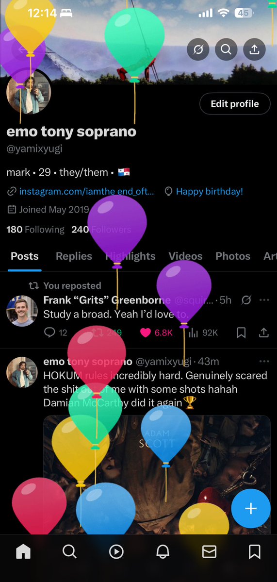 yamixyugi's tweet image. yup I’m thinking it’s balloons on page time😏 #epic