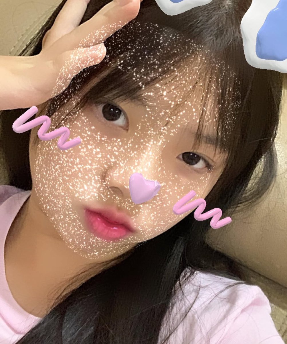 一只面包猫（要天天开心呀） tweet media