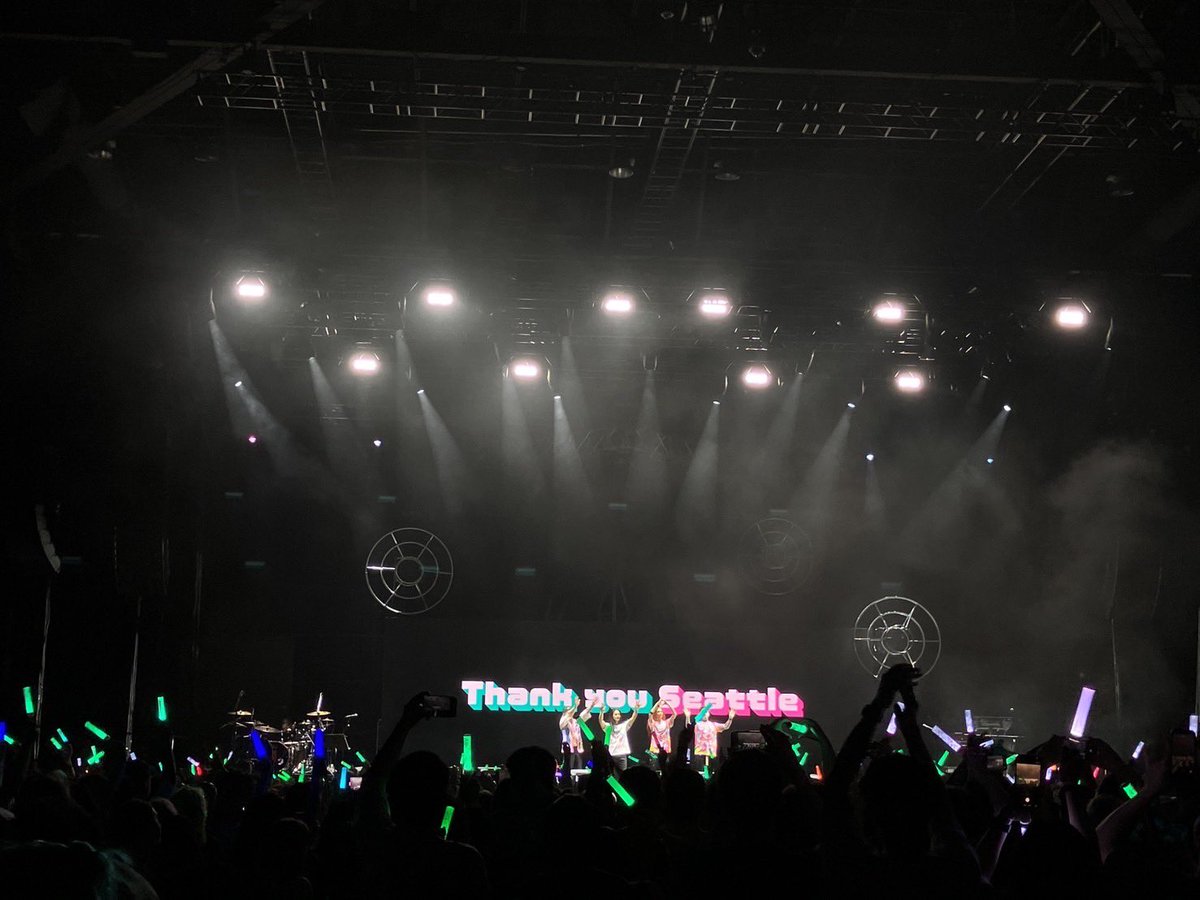MIKU EXPO tweet media