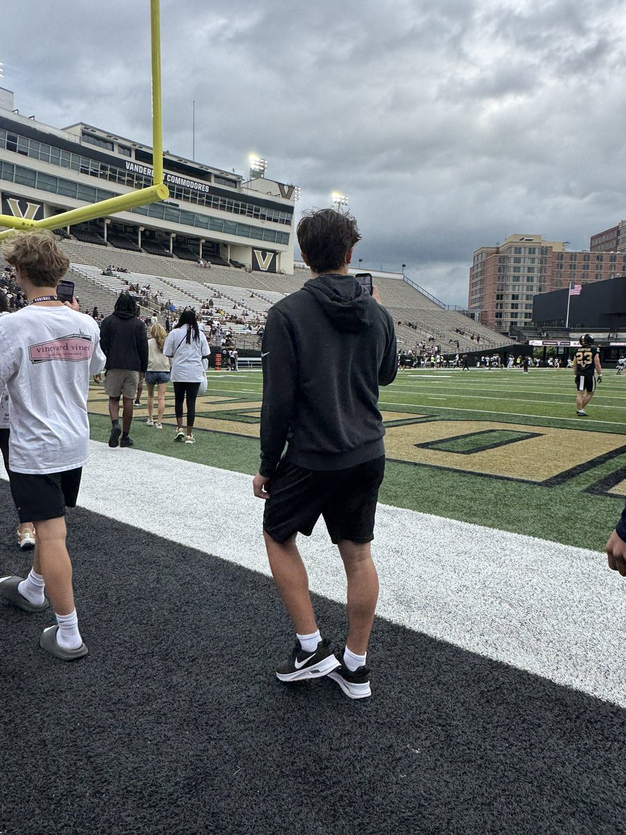 Lukemorriss7's tweet photo. Had a great time at @VandyFootball Spring game!

@CoachBanks___ @_CoachRodriguez 
@wcsRHSfootball https://t.co/kizg2RiyGk
