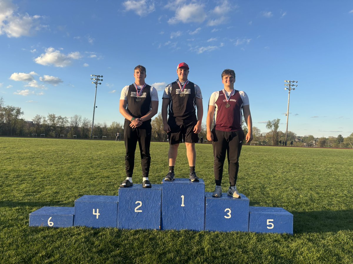 Dawson_Wolfe15's tweet photo. 6’2 230 | LB/QB | 🥇 Shot 🥈 Disc 4th Jav | 2027| https://t.co/gTSuWXwBgr https://t.co/pGSktQw7xI