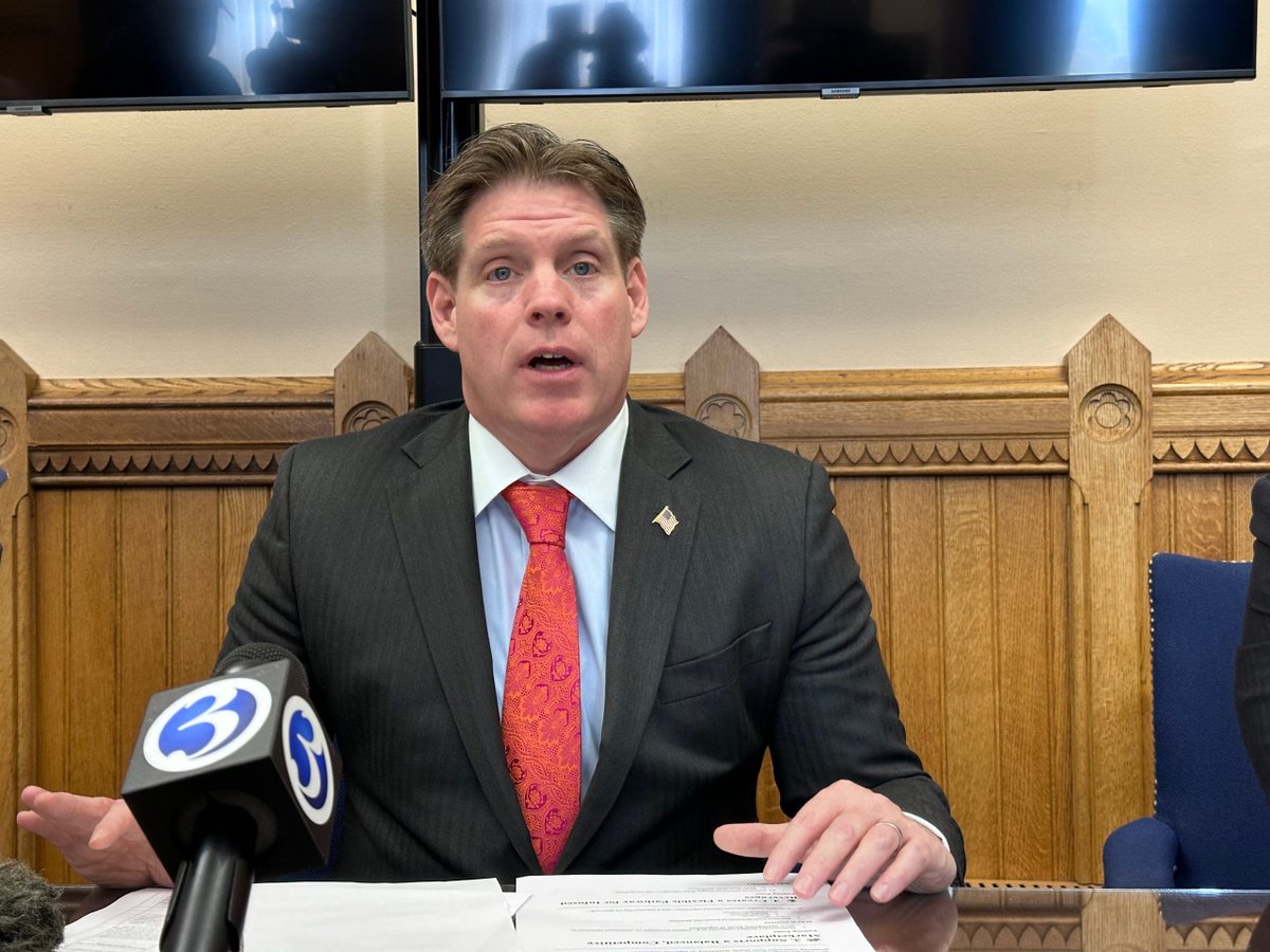 Connecticut Mirror tweet media