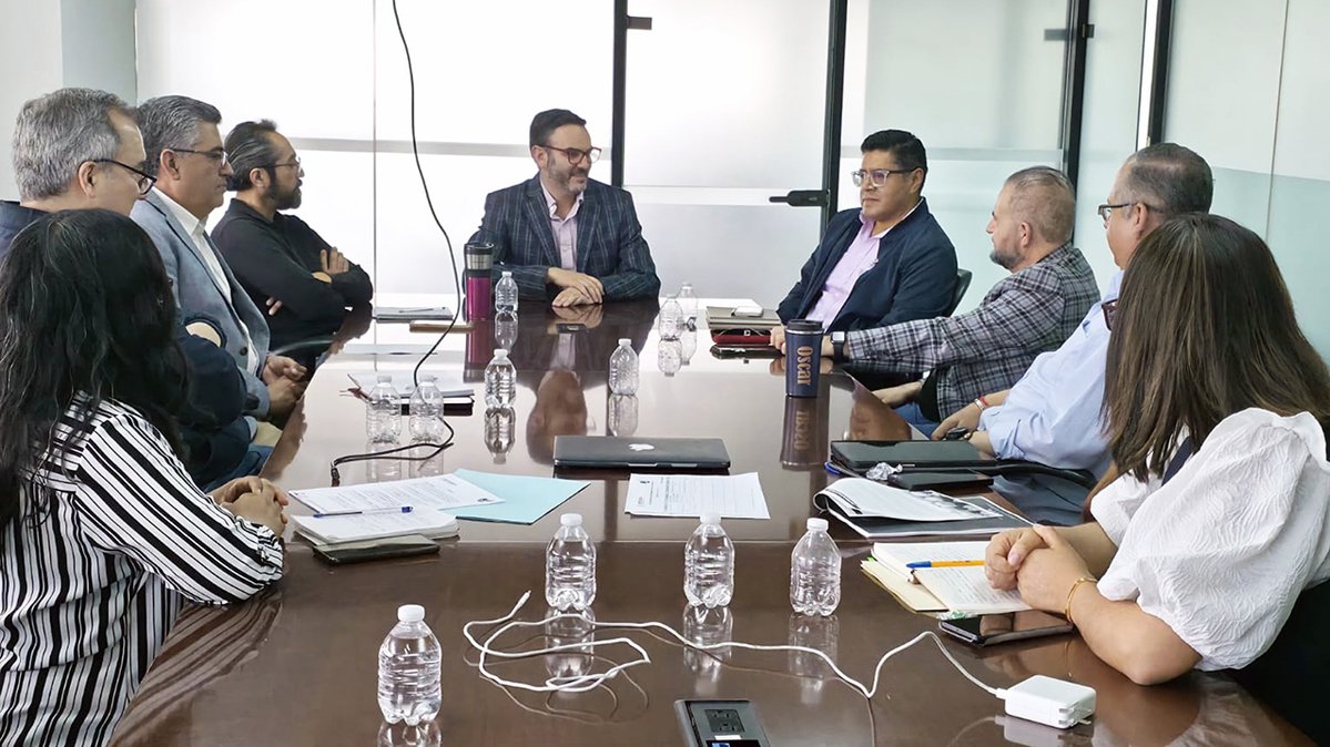 En la Secretaría de Agricultura, el SENASICA y CONACCA, se reunieron para evaluar los alcances del Convenio firmado en Punta Mita. Proponen extenderlo un año más. <a href="/CONACCA/">CONACCA</a> <a href="/ucmabastos/">Ucmabastos</a> <a href="/UNCOFYLOFICIAL/">UNCOFYL, A.C. OFICIAL</a> <a href="/cedachicoloapan/">Cebollas Selectas</a> <a href="/CdeAbastoCDMX/">Central de Abasto CDMX</a> <a href="/abastosestrella/">Mercado de Abastos Estrella</a> <a href="/MERCADOHIDALGOT/">MERCADOMIGUELHIDALGOTIJUANA</a> <a href="/cedaecatepec/">Central de Abasto Ec</a>