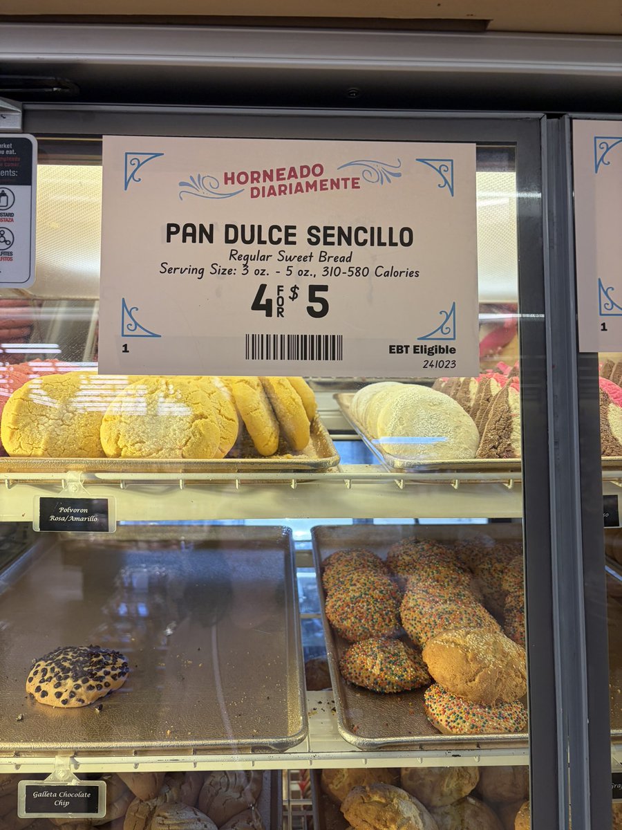 anapanchiss's tweet image. I appreciate #NorthgateMarket store putting calories in their bakery sweets, and fresh made items! Thank you!!! I do be craving pan dulce &amp;amp; Northgate has 100 calorie flan 🍮 yummy 😋 thank you 
Hopefully zero sugar is next