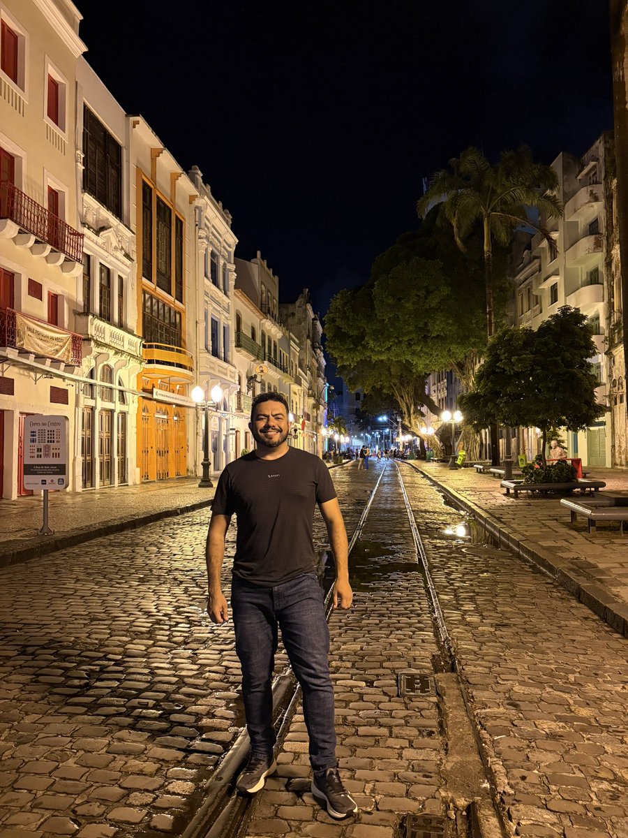 danoinho tweet media