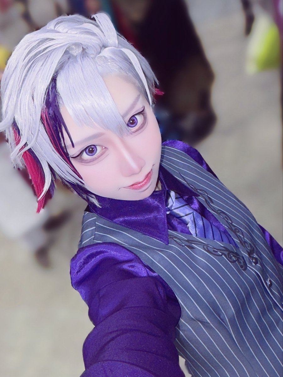 reiu6151's tweet photo. 前回よりはウィッグ上手いか…❓ https://t.co/swzeuRBD8J