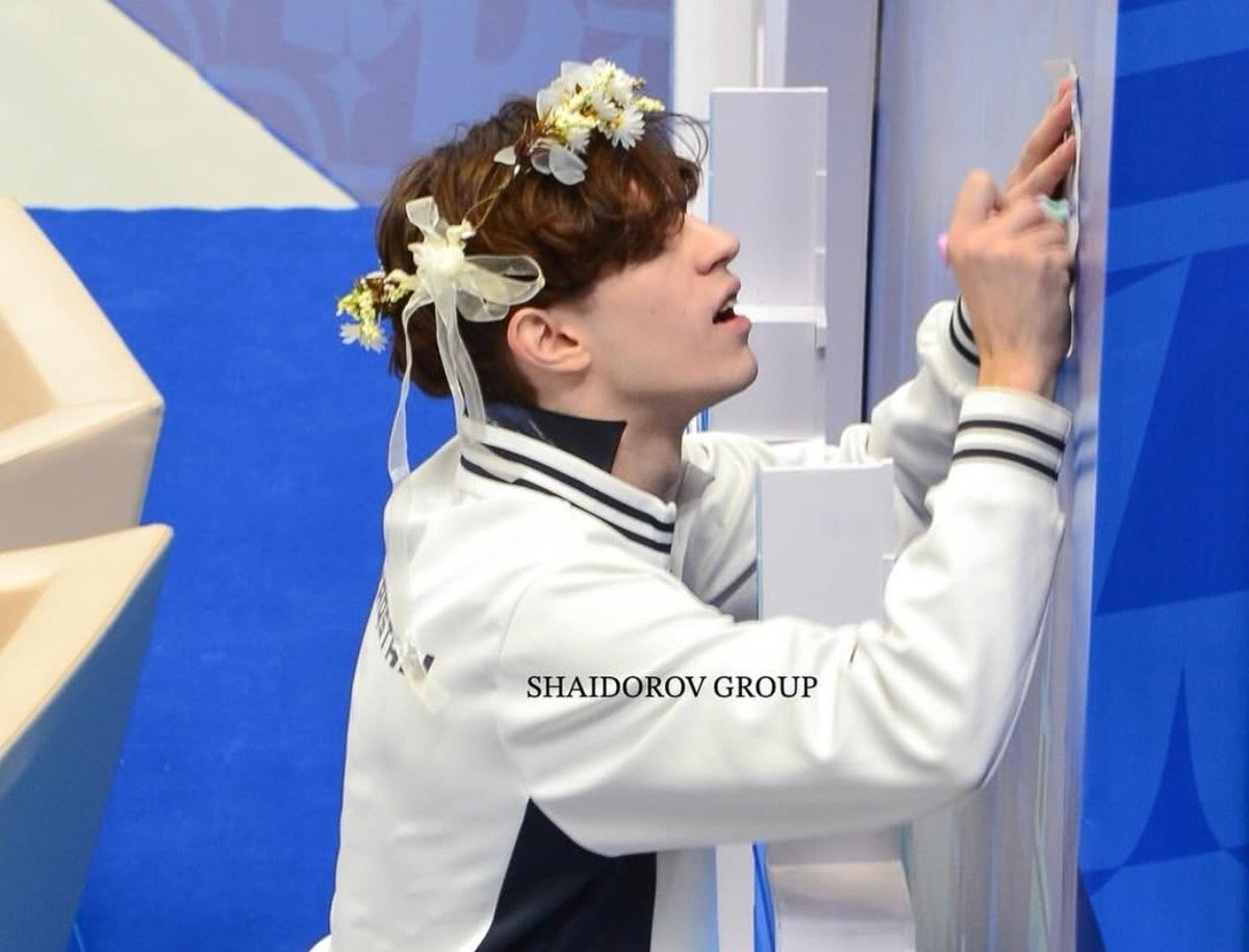 (o_ _)ﾉ彡☆ (@rayofspotlight) on Twitter photo 