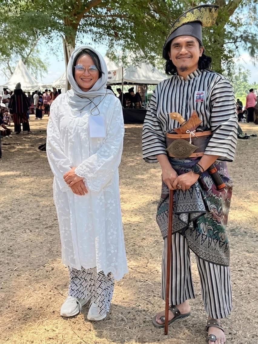 สวัสดีวันอังคารค่ะทุกคน 
ทักทายๆ แบบสบายๆ จากแกนนำ BRN แบ่งแยกดินแดน