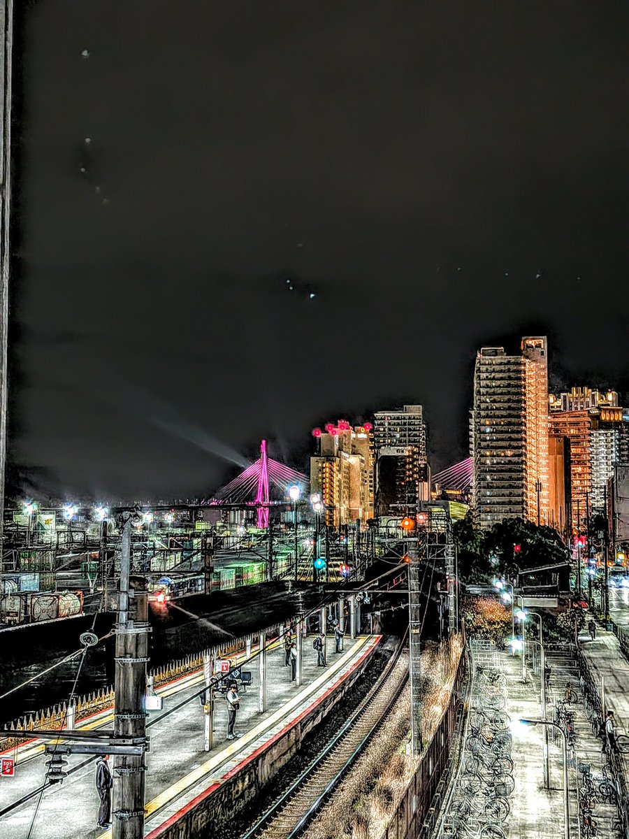 YRDvPyjxptpNCWT's tweet image. #2127日目
#today's shot
大都会見たいなとかいなか