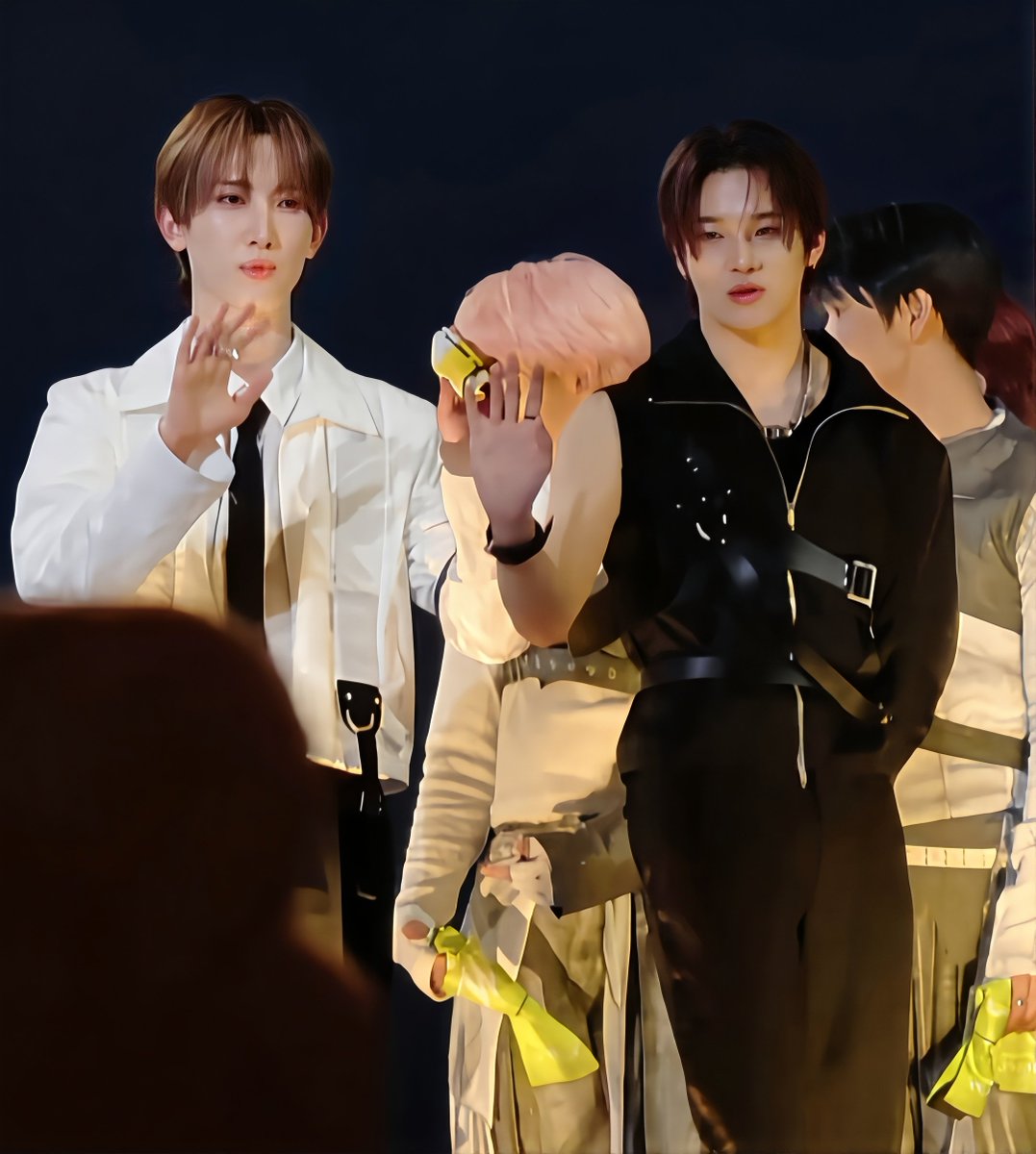 Light_Retriver tweet media