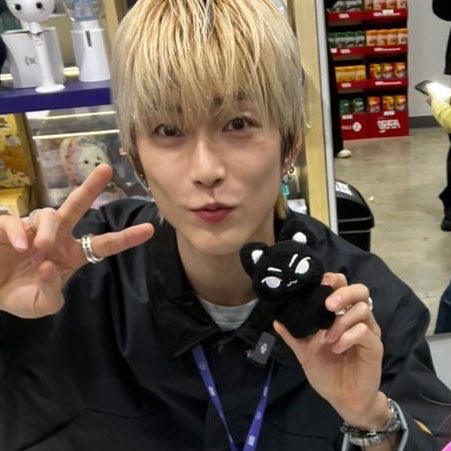 kkamhani and his father 😭